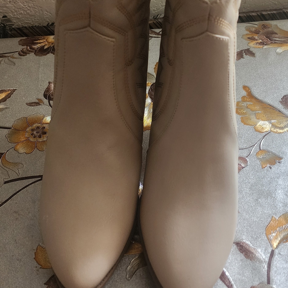 Chic Beige Ankle Booties